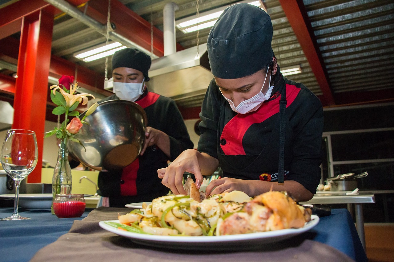 最新封闭学校食堂招商，启动校园美食新纪元