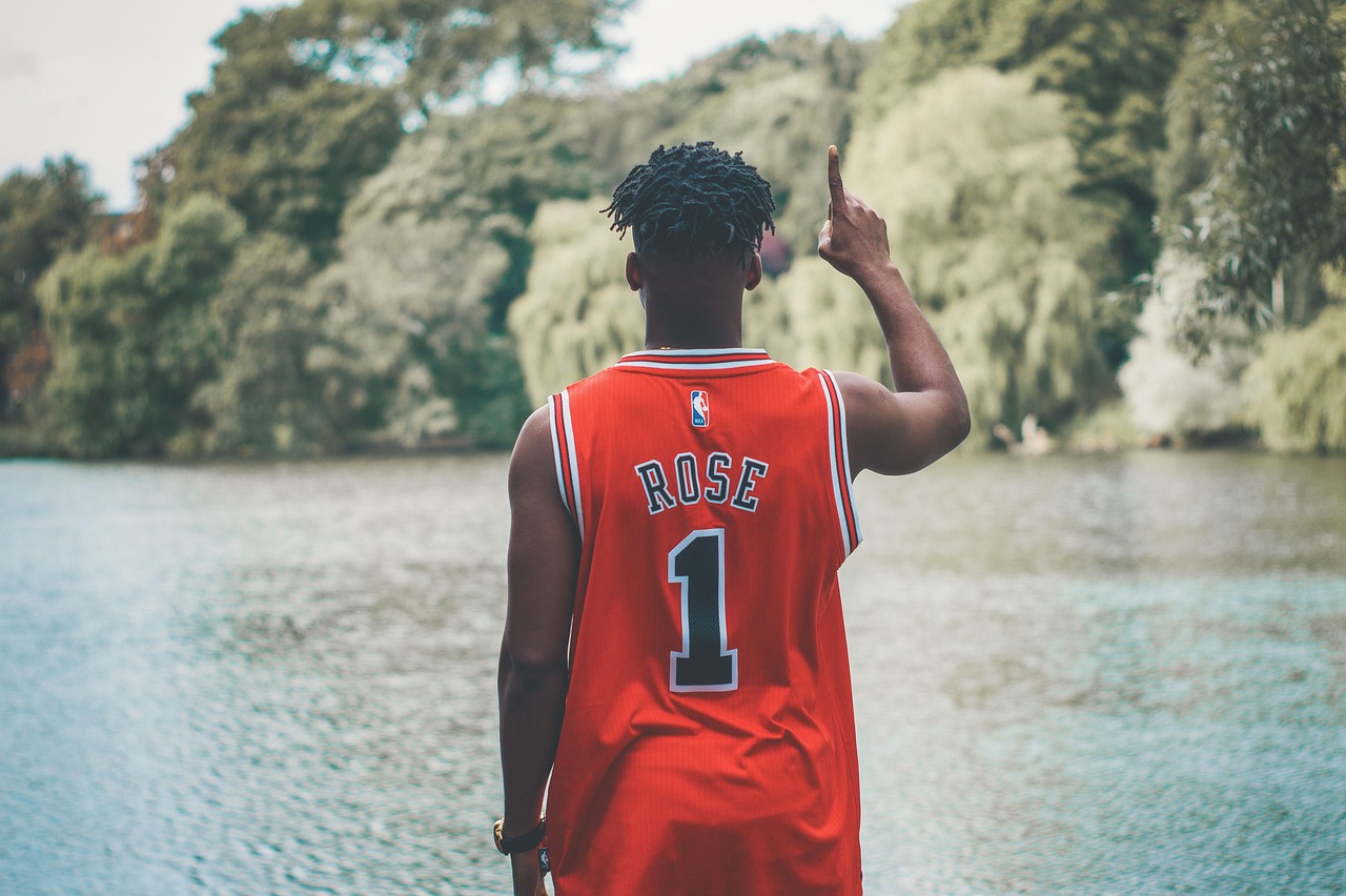 火箭队四月热血篮球盛宴，NBA比赛直播不容错过