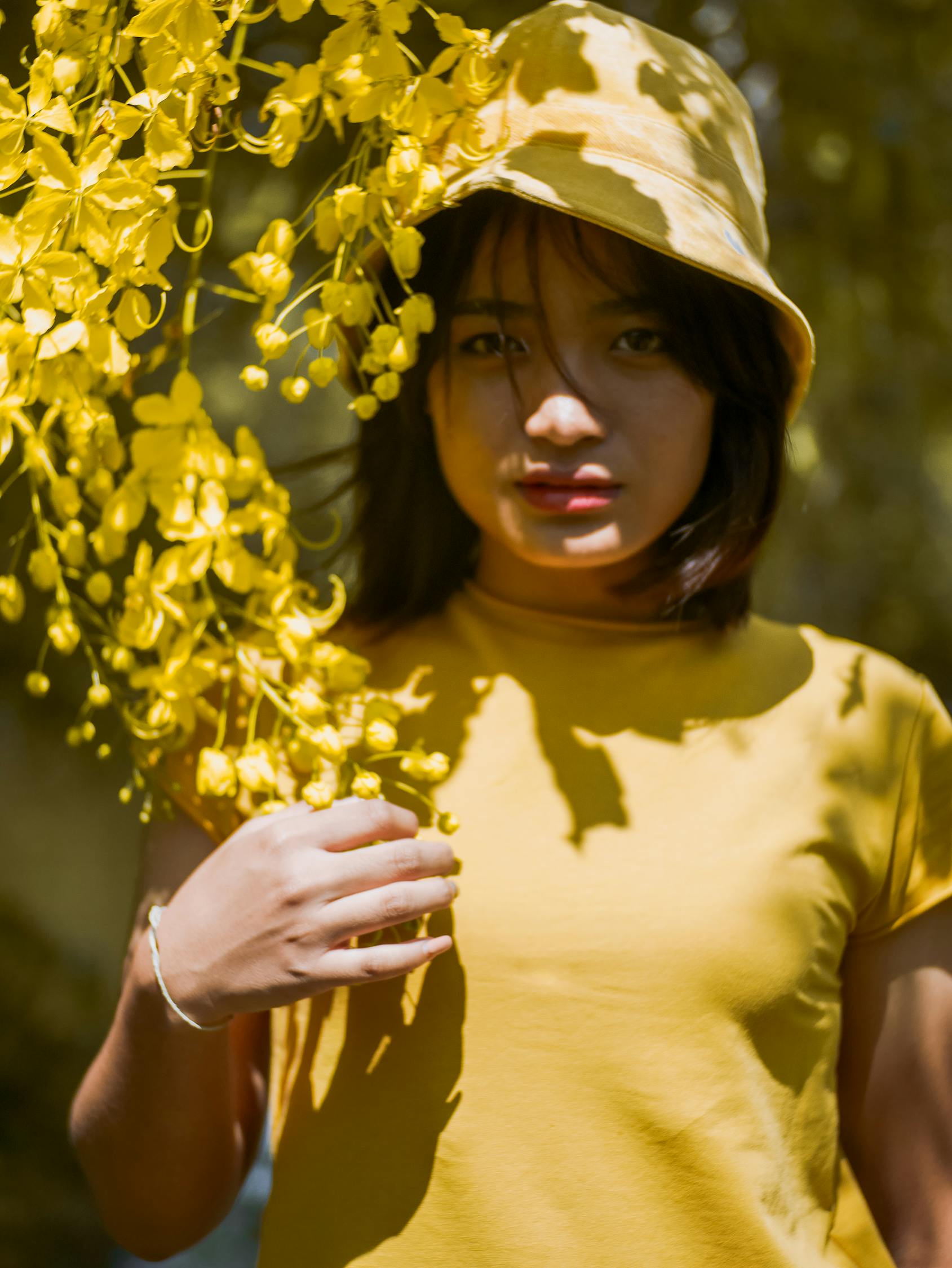 揭秘四月女明星背后的潜规则真相，光环背后的秘密世界